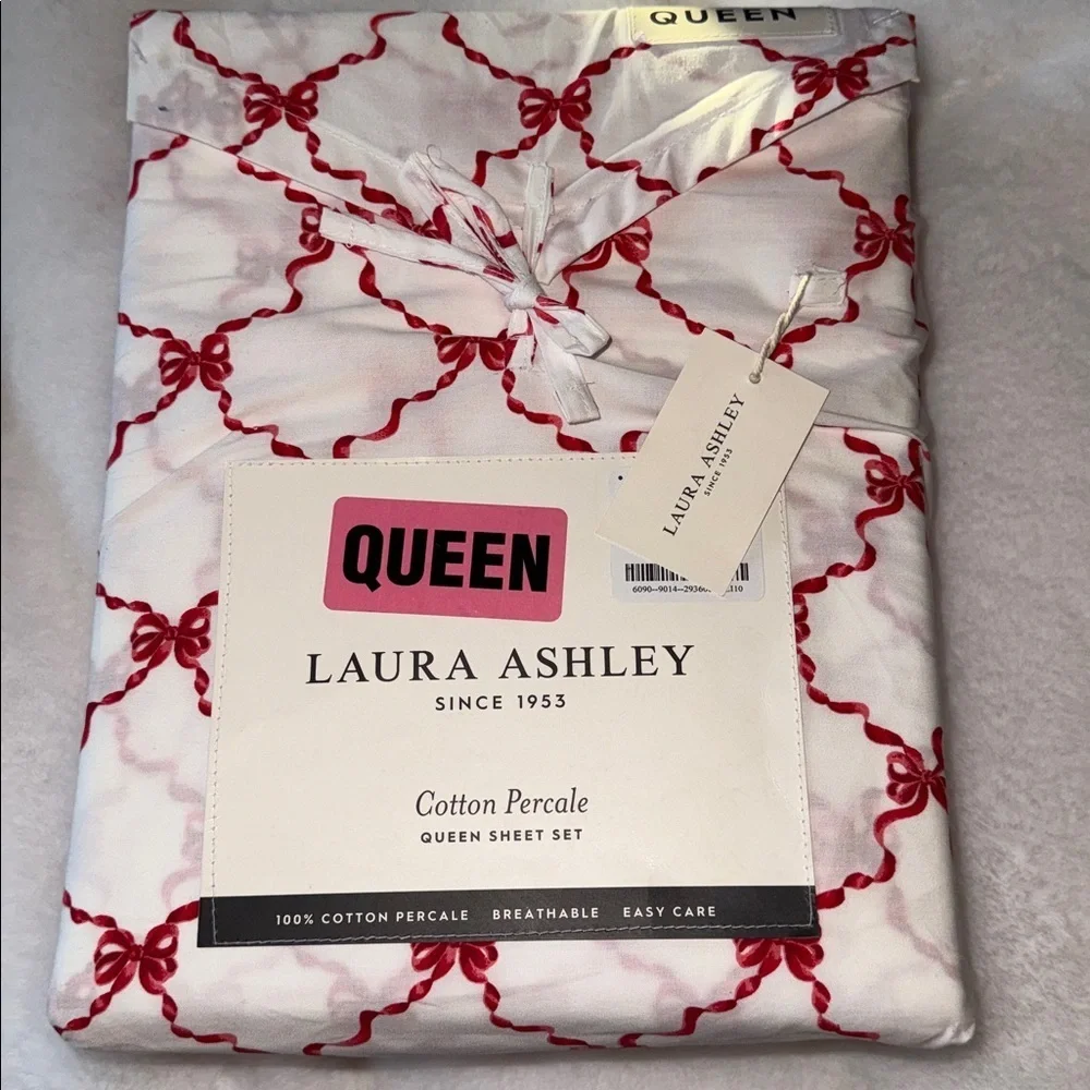Laura Ashley Christmas Holiday Red Bow Ribbons Sheet Set - Queen
